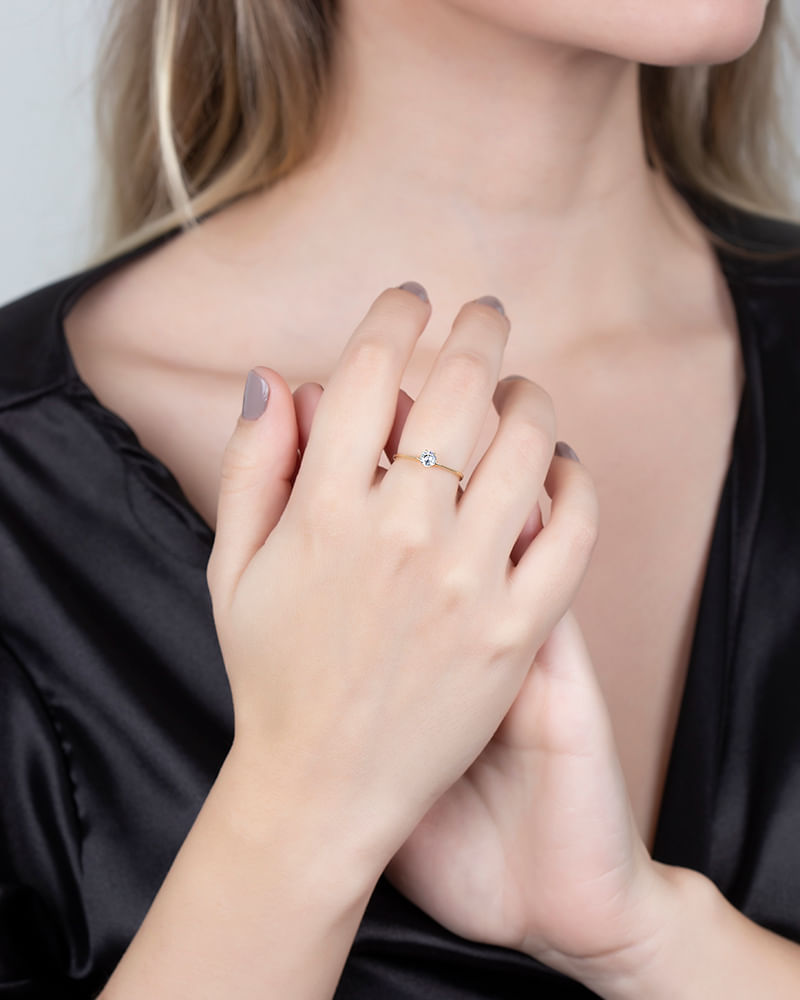 Anel Solitário com Zircônia 4mm Ouro 18k 750