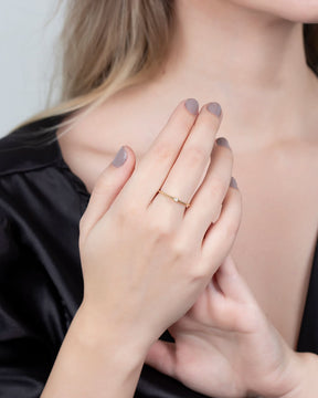 Anel Solitário com Diamante 0,04ct Ouro 18k 750